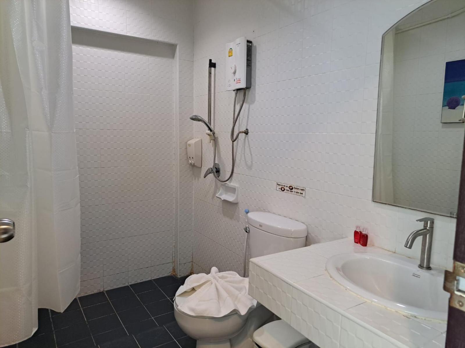 Baan Oui - Nai Harn Appartement *
